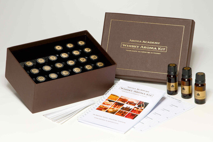 Whisk(e)y Aroma Masterclass Kit - 24 Signature Aromas + Training Manual